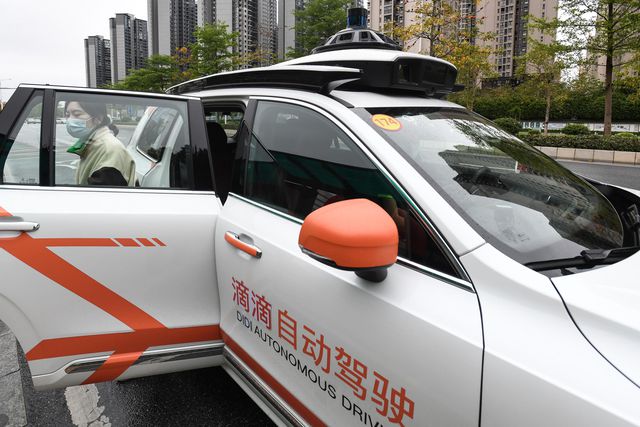 Çin'de Robot Taksi Didi Ticari Faaliyete Başladı
