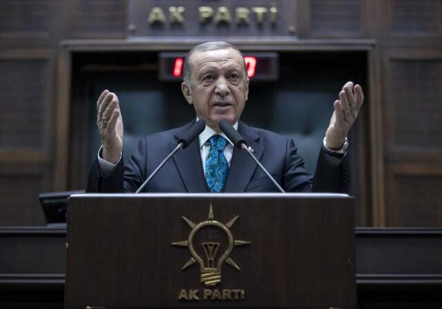 'Arefe gününü bekleyin' diyen Cumhurbaşkanı Erdoğan: İki bayramı bir arada yaşayacağız 'Arefe gününü bekleyin' diyen Cumhurbaşkanı Erdoğan: İki bayramı bir arada yaşayacağız