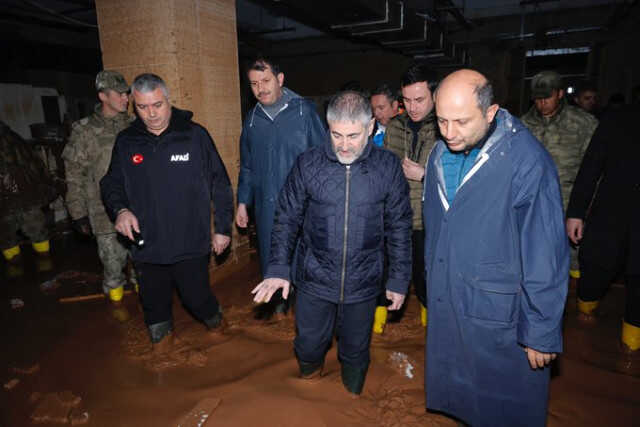 Bakan Nebati'den taklidini yapan Akşener'e yanıt gecikmedi! Açıklamasına iki fotoğraf da ekledi Bakan Nebati'den taklidini yapan Akşener'e yanıt gecikmedi! Açıklamasına iki fotoğraf da ekledi
