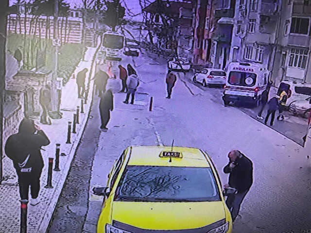 Kazada kopan serçe parmağı saatlerce aradılar... O anlar kamerada