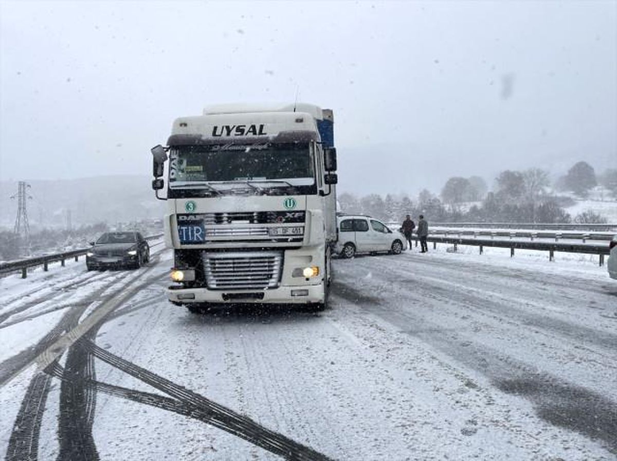 Bolu'da kaza mı oldu? SON DAKİKA! Bolu'da trafik kazası son durum! Bolu'da zincirleme kaza!
