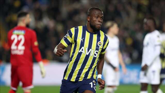Beşiktaş derbisinde sahada olacak mı? Valencia'dan beklenen haber sonunda geldi