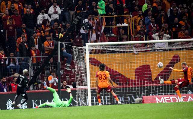 Belki de şampiyonluğu getirecek! Nelsson çizgiden çıkardı, Galatasaray hayata döndü