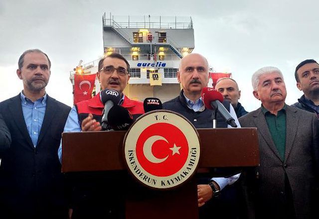 Bakan Dönmez: Ramazanın son günü Karadeniz gazını karaya çıkartacağız Bakan Dönmez: Ramazanın son günü Karadeniz gazını karaya çıkartacağız