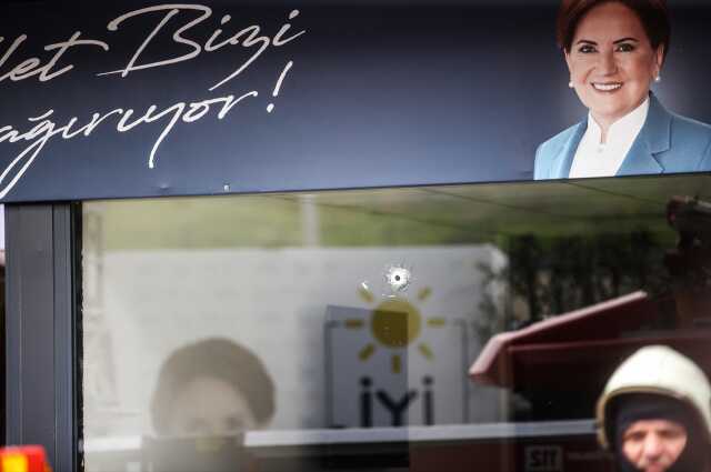 Kavuncu'dan İYİ Parti binasının kurşunlanmasıyla ilgili dikkat çeken sözler: Kurşun ne hikmetse Akşener'in fotoğrafına isabet etmiş