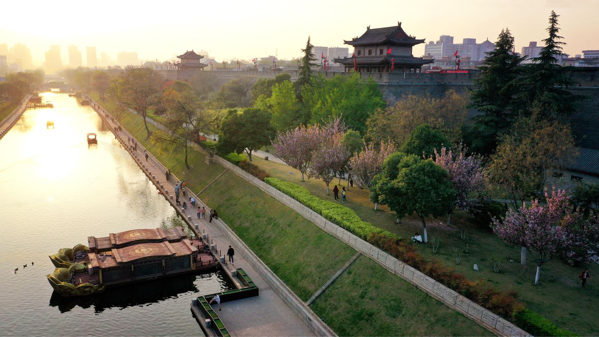 Çin'in Xi'an Kentinde Nefes Kesen Gün Batımı Manzarası