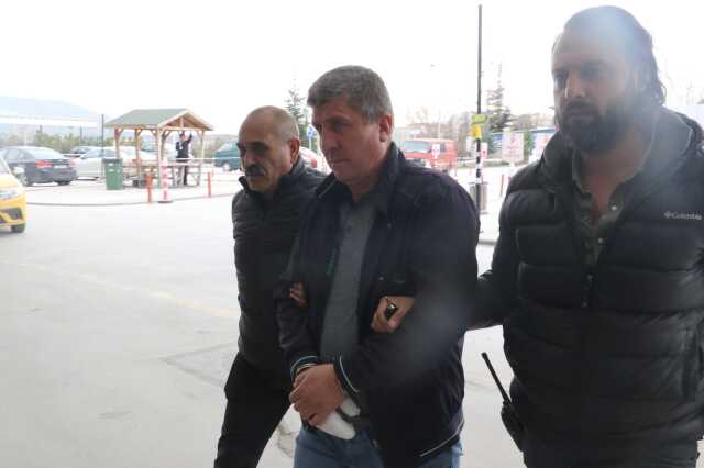 Rus eşini defalarca bıçaklayarak öldürdü! Sebebi sosyal medyadan görüntülü konuşurken görmesi