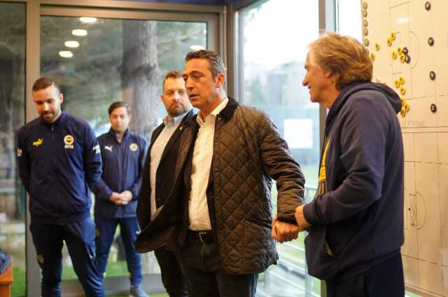 Derbiden 48 saat sonra ilk paylaşım! Ali Koç ve Jorge Jesus'u el ele gören taraftar çıldırdı