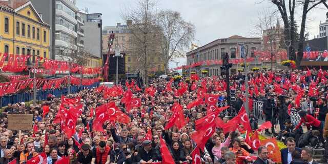 İmamoğlu'ndan AFAD'ın Trabzon için yaptığı fırtına uyarısına tepki: Bizim fıkralarımız zekice olur, böyle aptalca olmaz