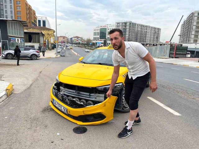 Pendik'te tartıştığı taksiciyi ezmek için otomobilini üzerine sürdü... O anlar kamerada
