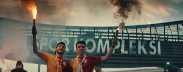 Başakşehir maçına gidecek Galatasaray taraftarını büyük sürpriz bekliyor! Yeni şarkıyı ilk kez duyacaklar Başakşehir maçına gidecek Galatasaray taraftarını büyük sürpriz bekliyor! Yeni şarkıyı ilk kez duyacaklar