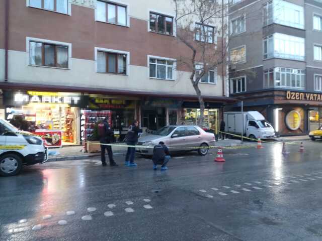 Boşanma aşamasındaki karısını, kızının yanında böyle vurdu