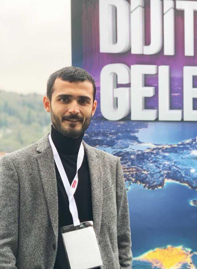 Enes Zahid Urhan: Easyapp işlextmelerin dijital dönüşümlerine katkıda bulunuyor Enes Zahid Urhan: Easyapp işlextmelerin dijital dönüşümlerine katkıda bulunuyor