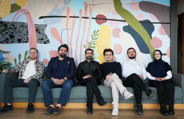 Enes Zahid Urhan: Easyapp işlextmelerin dijital dönüşümlerine katkıda bulunuyor Enes Zahid Urhan: Easyapp işlextmelerin dijital dönüşümlerine katkıda bulunuyor