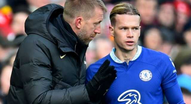 Fıkra gibi olay! Rekor transferlere imza atan Chelsea, futbolcuları soyunma odasına sığdıramadı