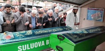 Samsun'da imam evladın en acı görevi: Anne ve babasının cenaze namazlarını kıldırdı