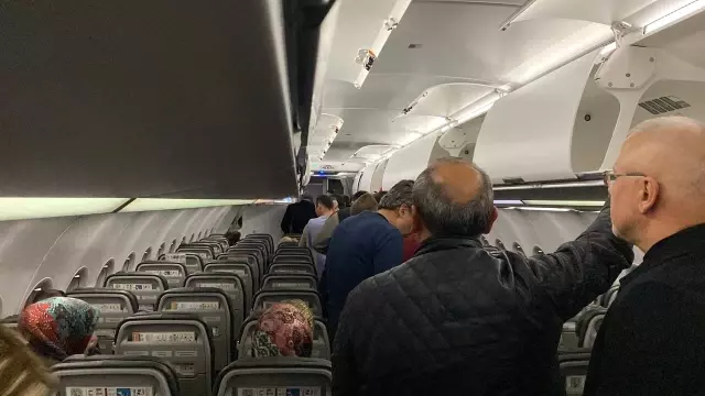 Uçakta korku dolu anlar Uçakta korku dolu anlar