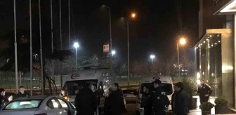 Zeytinburnu'nda bir şahıs park halindeki araçta ölü bulundu