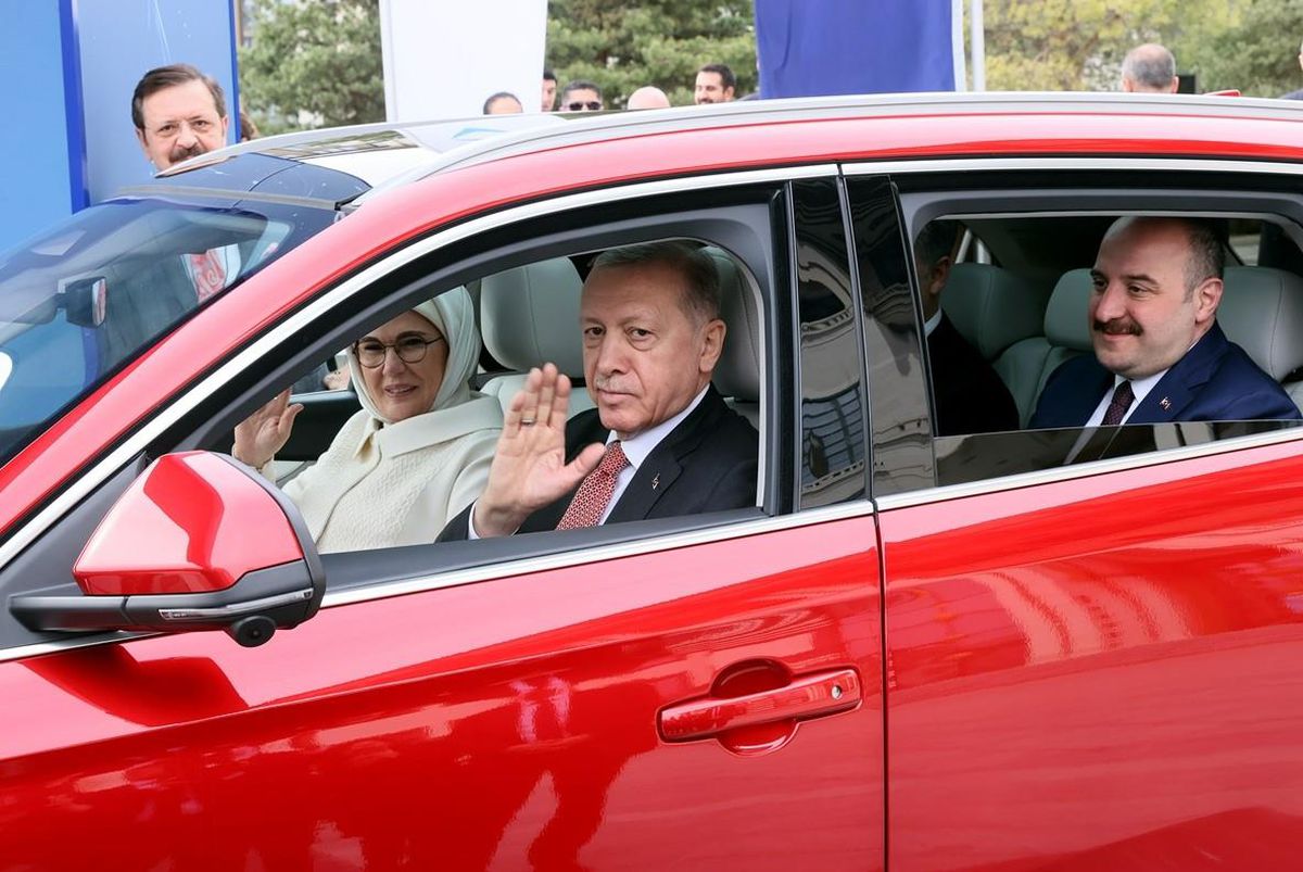 Emine Erdoğan'a teslim edilen Togg'un parasını kim ödedi? Merak edilen soru yanıt buldu