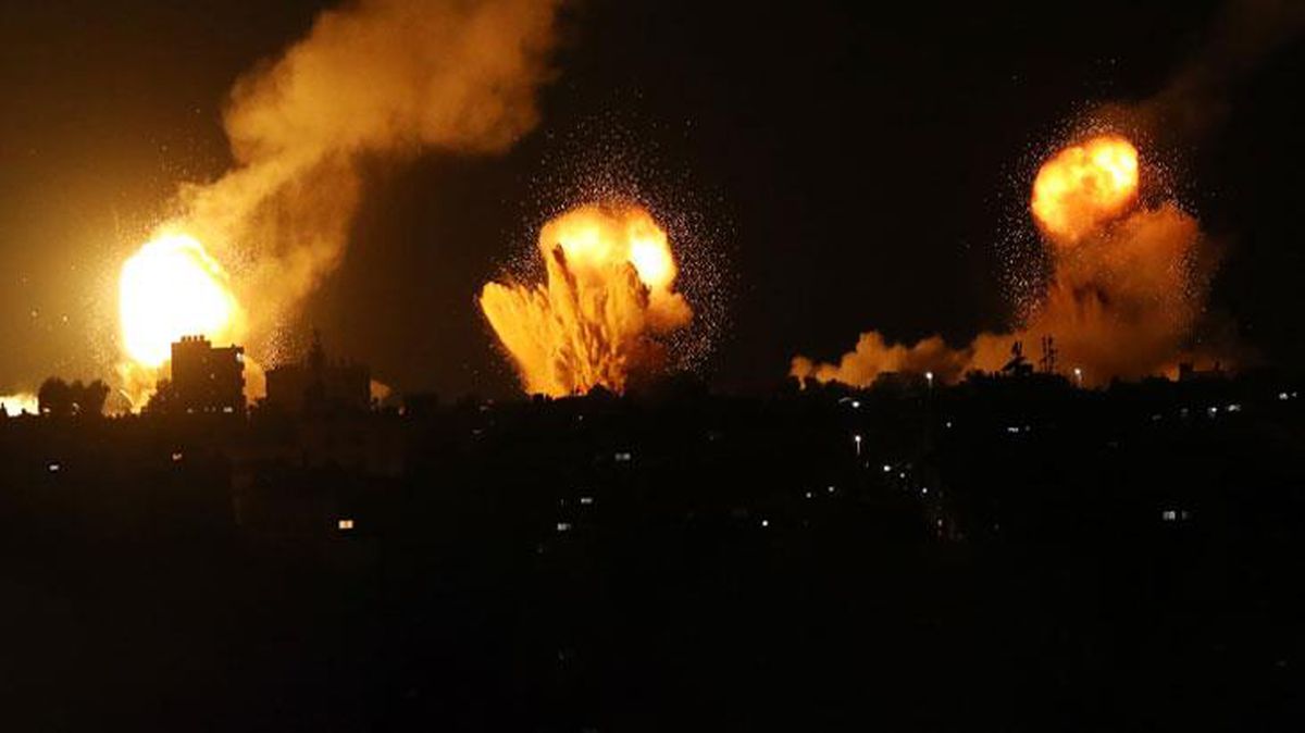 İsrail ordusu, abluka altındaki Gazze ve Lübnan'a saldırı başlattı! Hamas roketlerle karşılık verdi