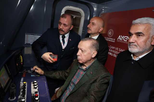 Başakşehir-Kayaşehir Metro Hattı, Cumhurbaşkanı Erdoğan'ın katılımıyla açıldı