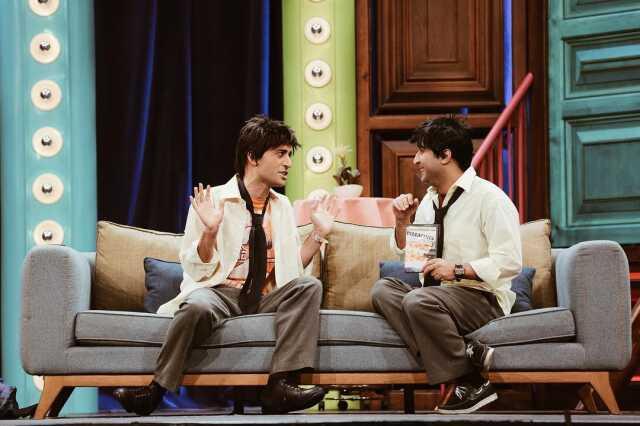 Oyuncu Berkay Tulumbacı ile şarkıcı Ezgi Gergin nişanlandı