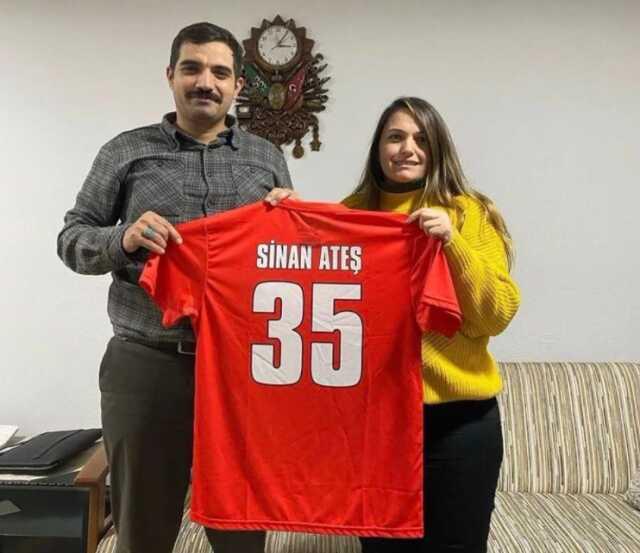 Sinan Ateş'in ablası MHP'li ismi hedef aldı: Bunca itham varken sessizliğinin sebebi nedir?