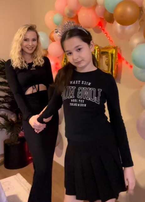 İbrahim Tatlıses ve Ayşegül Yıldız'ın kızı 11 yaşına bastı! Son haliyle annesinin boyuna yaklaştı İbrahim Tatlıses ve Ayşegül Yıldız'ın kızı 11 yaşına bastı! Son haliyle annesinin boyuna yaklaştı