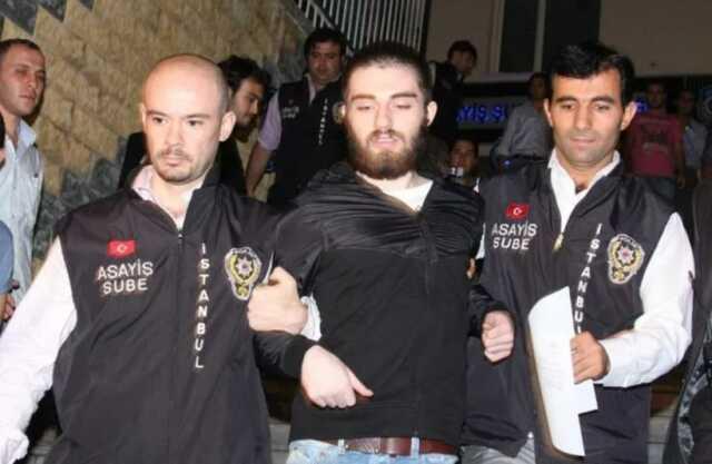 Münevver Karabulut'un babası Süreyya Karabulut: Garipoğlu'nun mezarını açtıracağımı söylediğimde ölüm tehdidi aldım Münevver Karabulut'un babası Süreyya Karabulut: Garipoğlu'nun mezarını açtıracağımı söylediğimde ölüm tehdidi aldım