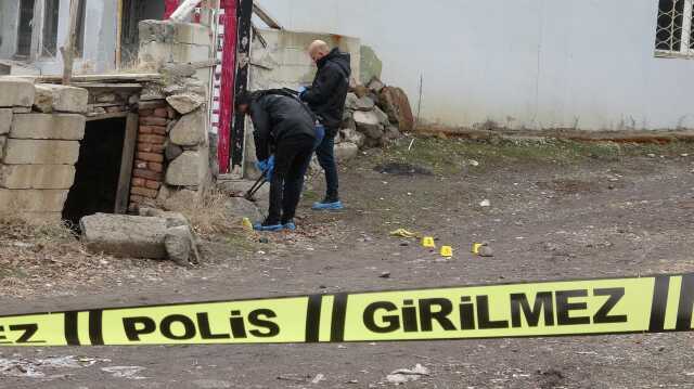 OTOMOBİLDE OTURURKEN YÜZÜNDEN VURULDU, 13 GÜN SONRA ÖLDÜ