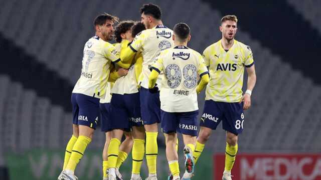 Son Dakika: Fenerbahçe, geriye düştüğü maçta Karagümrük'ü deplasmanda 2-1 mağlup etti
