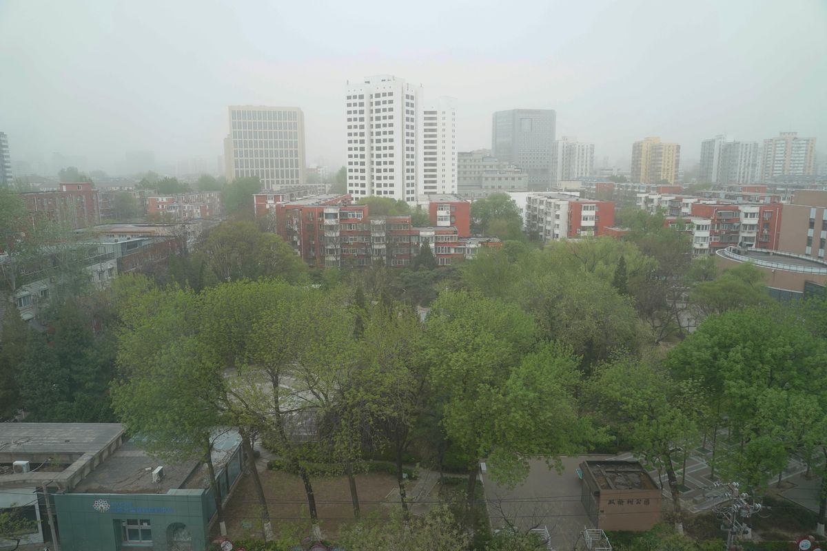 Beijing'de Kum ve Toz Fırtınası Etkili Oldu