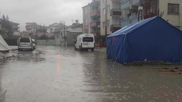 Şanlıurfa'da şiddetli yağmur