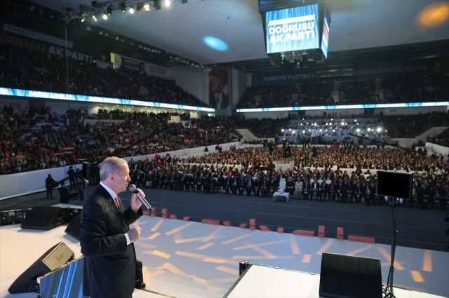 Son Dakika: Erdoğan AK Parti'nin seçim beyannamesini açıkladı! Gençlere vergi, ev hanımlarına emeklilik müjdesi var