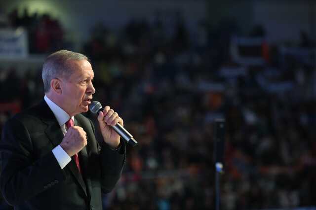 Son Dakika: Erdoğan AK Parti'nin seçim beyannamesini açıkladı! Gençlere vergi, ev hanımlarına emeklilik müjdesi var