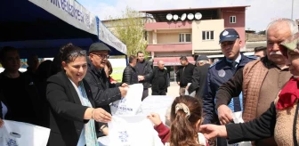 Aydın Büyükşehir Belediye Başkanı Çerçioğlu, Yenipazar'da Yerel Fide Dağıttı