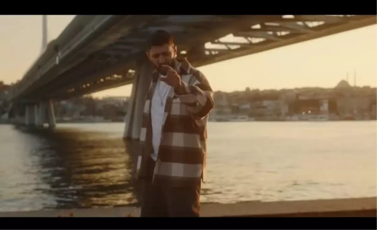 Burak Bulut & Eda Sakız - Bu Aşkın Katili Kim sözleri nelerdir? Bu Aşkın Katili Kim şarkı sözleri!