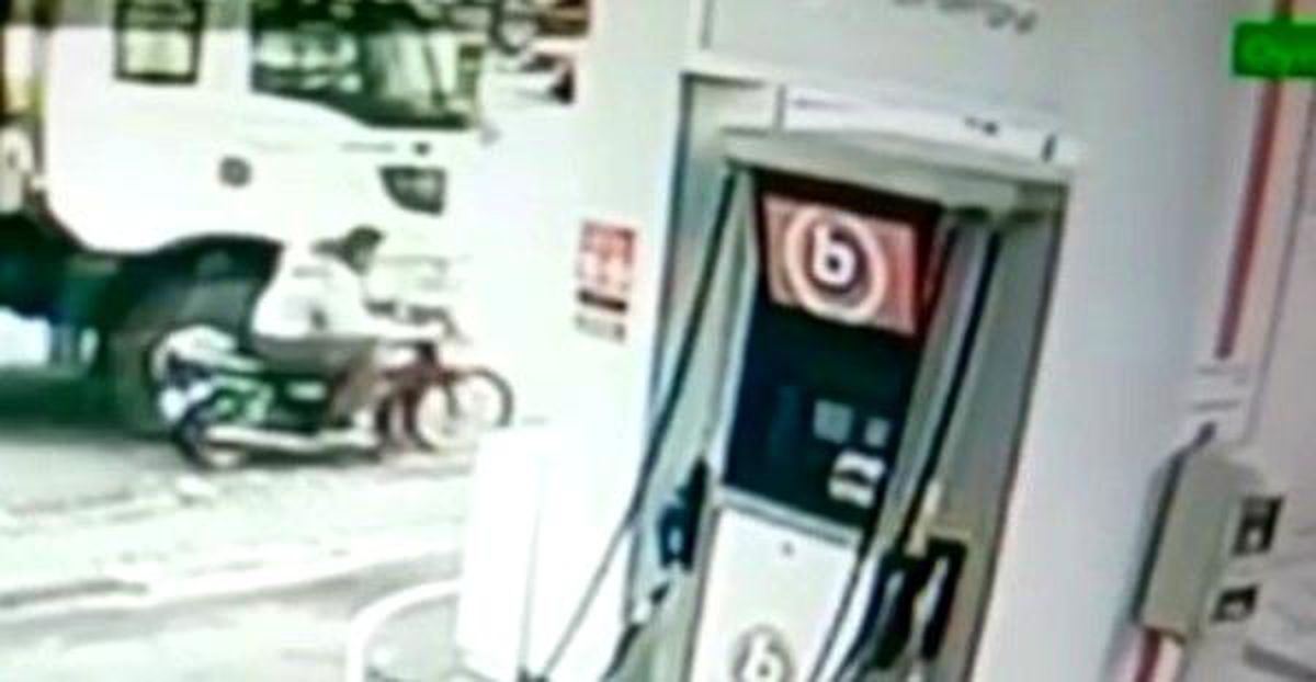 Motosiklet sürücüsü ölümden son anda böyle kurtuldu