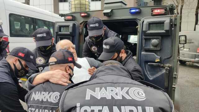 Uyuşturucu baronu Ürfi Çetinkaya, adliyeye böyle götürüldü! Üstündeki balistik yelek dikkat çekti