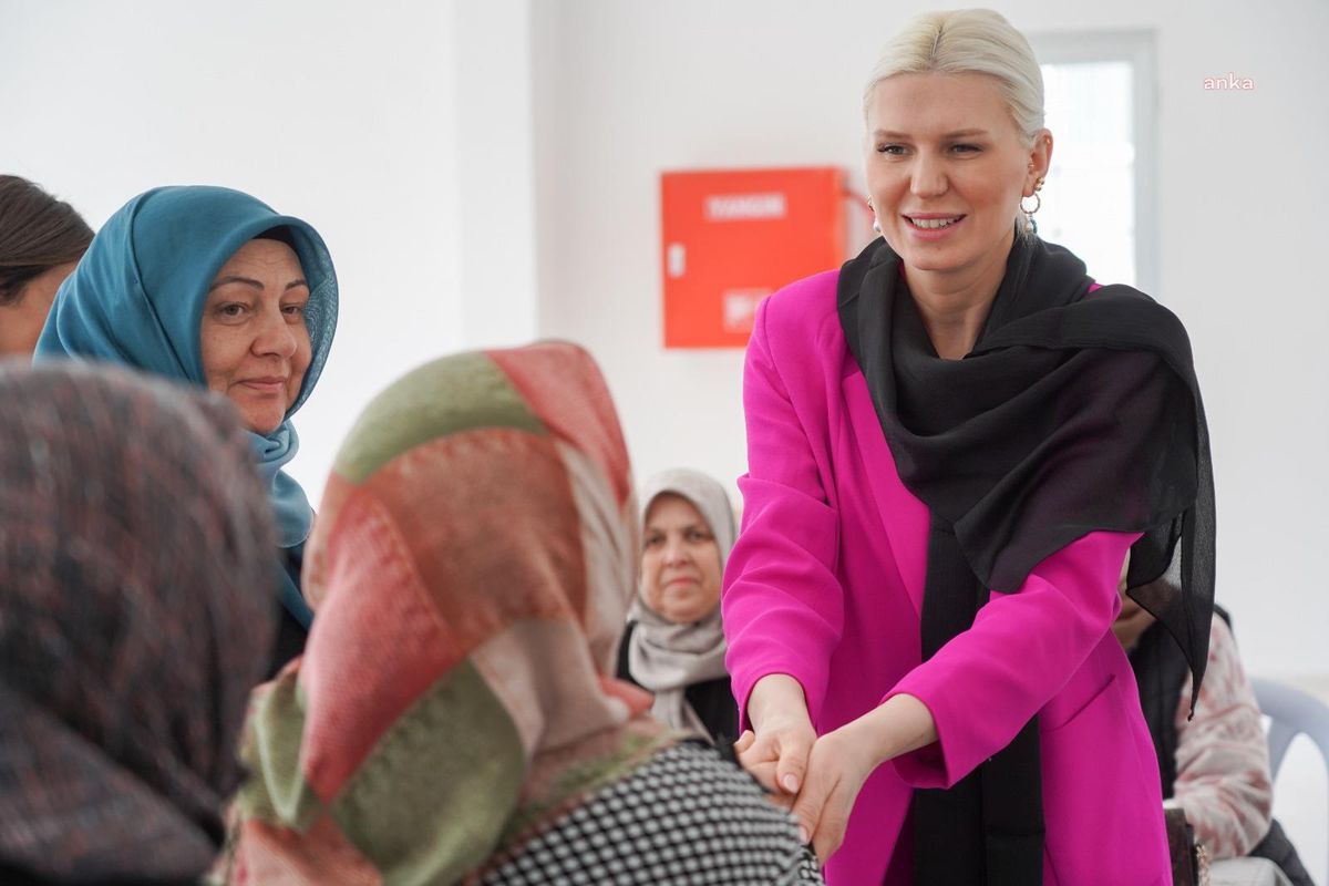 Bilecik Belediye Başkanıvekili Subaşı, Ramazan Mukabelesine Katılan Kadınları Ziyaret Etti