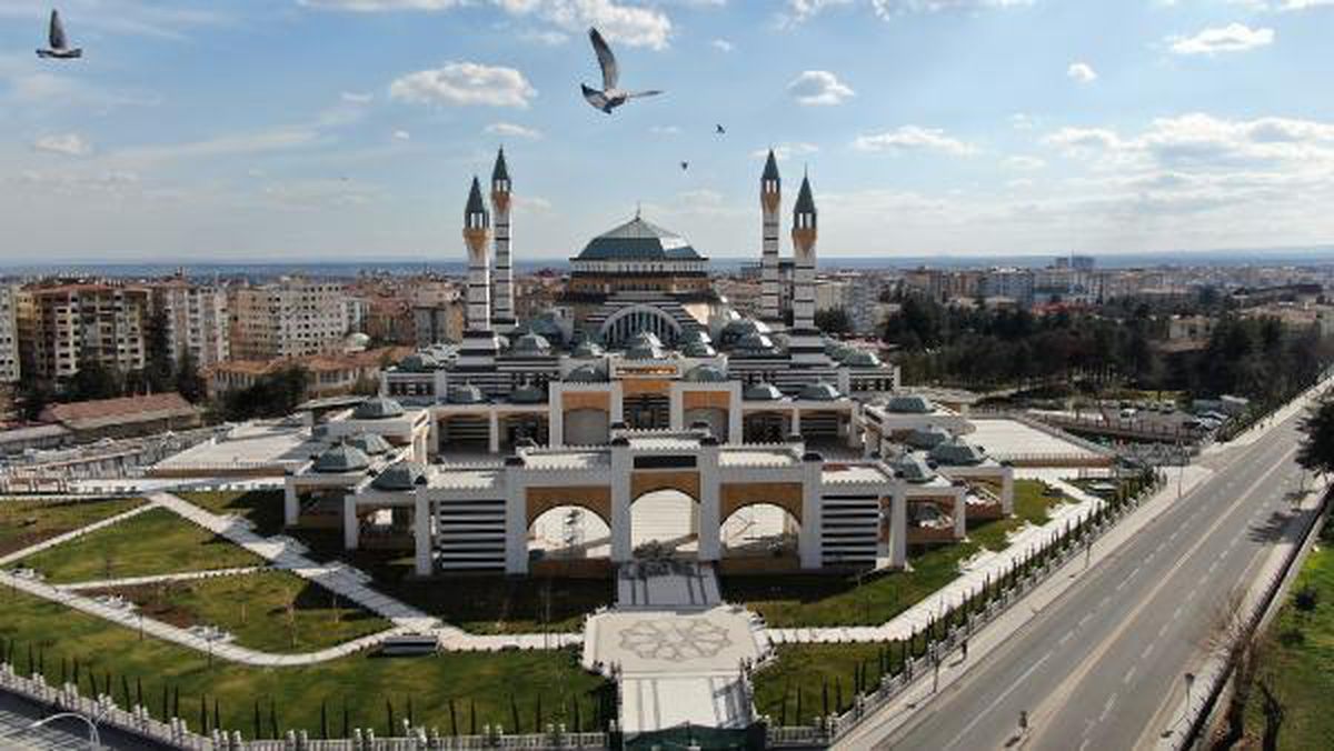 Diyarbakır'da 25 Bin Kişilik Selahaddin Eyyubi Cami ve Külliyesi Açılıyor