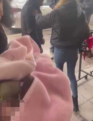 Küçükçekmece'de hırpalandığı iddia edilen bebek koruma altına alındı