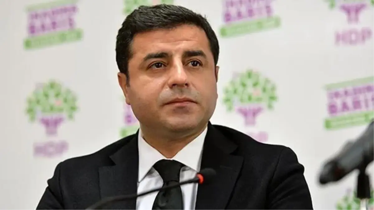 Selahattin Demirtaş'tan dikkat çeken paylaşım: PKK'nın silah bırakması için elimizden geleni yapacağız ve mutlaka başaracağız
