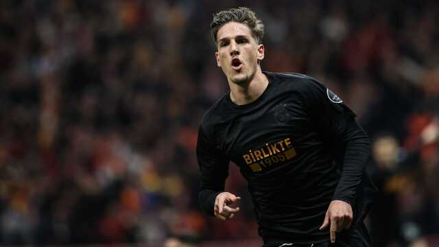 Zaniolo'nun parasına kaç tane TOGG alınacağını söyleyen Galatasaray Divan Kurulu Üyesi Göknar, kürsüden isyan etti