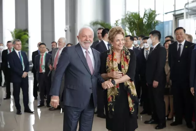 Brezilya Devlet Başkanı Lula da Silva'nın Çin'deki Temasları Devam Ediyor