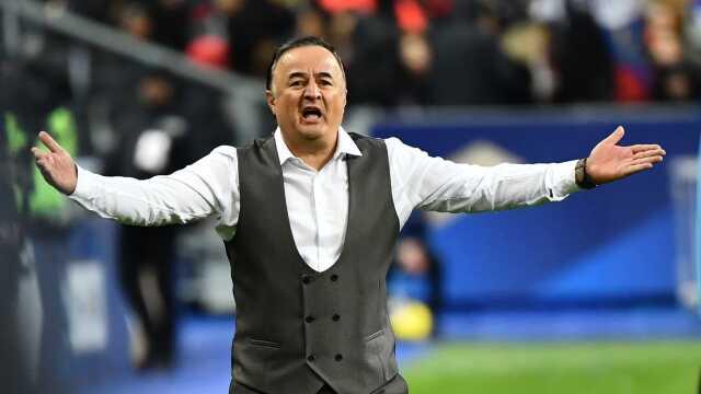 Suudi Arabistan'da yer yerinden oynayacak! Ronaldo'nun başına Türk hoca geliyor