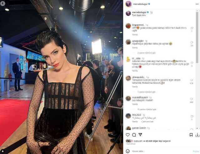 Transparan elbisesinin içine göğüs bandı takan Merve Boluğur alay konusu oldu! Herkes çıplak zannetti