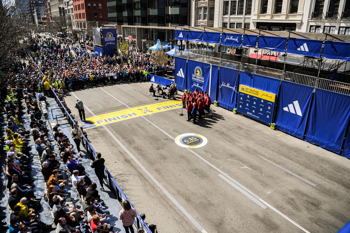 ABD'de Boston Maratonu Bombalı Saldırısında Ölenler Anıldı