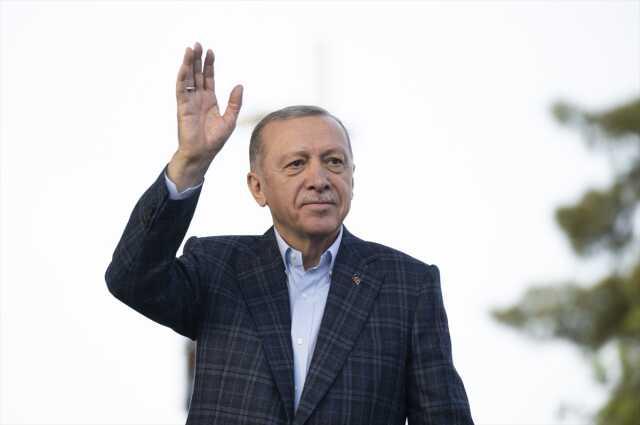 Cumhurbaşkanı Erdoğan'dan Şanlıurfa'da muhalefete sert eleştiri: Seçim kirli pazarlıklarla kazanılmıyor Cumhurbaşkanı Erdoğan'dan Şanlıurfa'da muhalefete sert eleştiri: Seçim kirli pazarlıklarla kazanılmıyor
