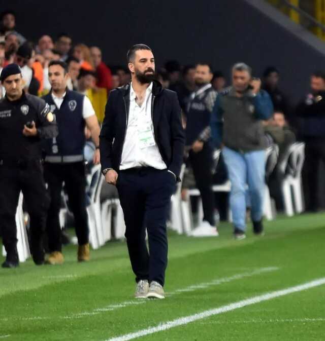Arda Turan'ın teknik direktörlük kariyerindeki ilk maçında Eyüpspor'un istatistiği olay oldu